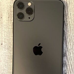 It’s believed to be an iphone 11 pro max. Exact Model is unknown